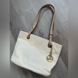 Michael Kors White/Ivory Pebbled Purse